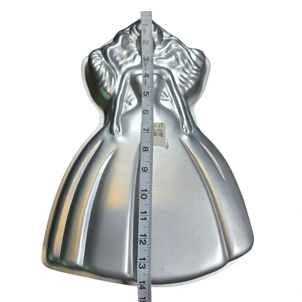 Wilton Barbie Cake Pan Vintage 1992 Mattel Aluminum Mold 2105-2551 Silver